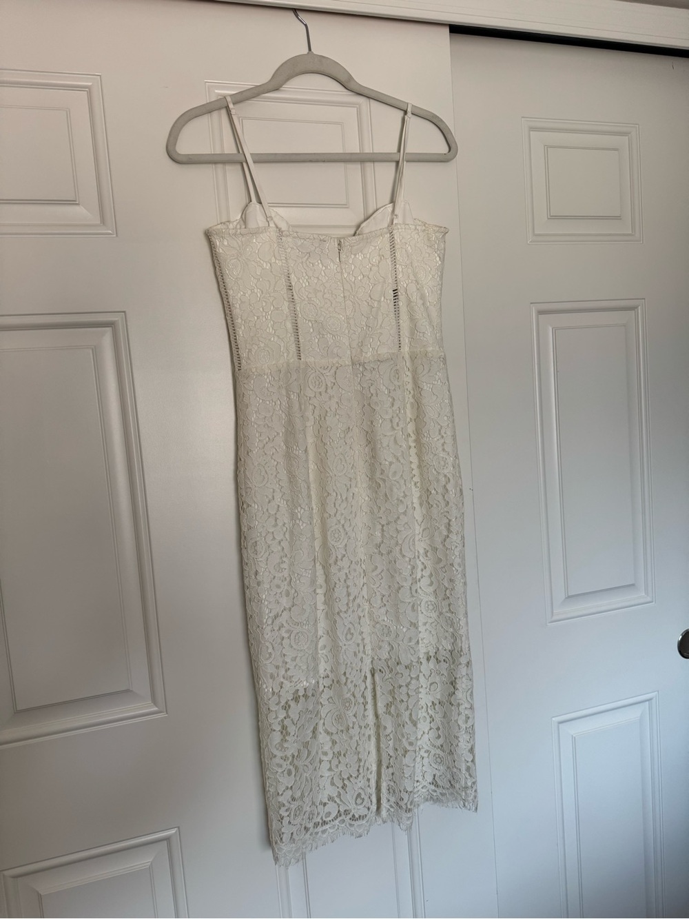 Bardot White Brielle Lace Midi Dress - Picture 9 of 11